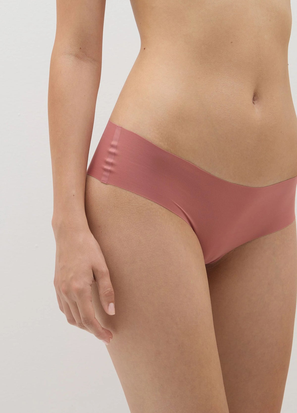 Womens Seamless Mid Rise Invisible Comfort Stretch Full Back Brief Panty