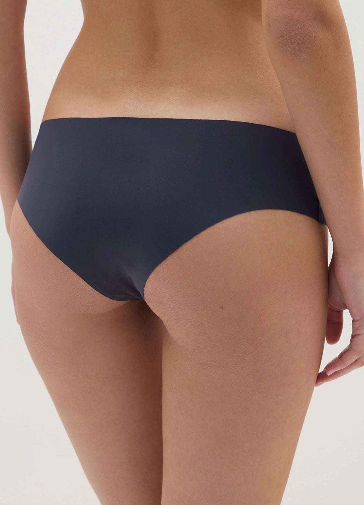 Womens Seamless Mid Rise Invisible Comfort Stretch Full Back Brief Panty