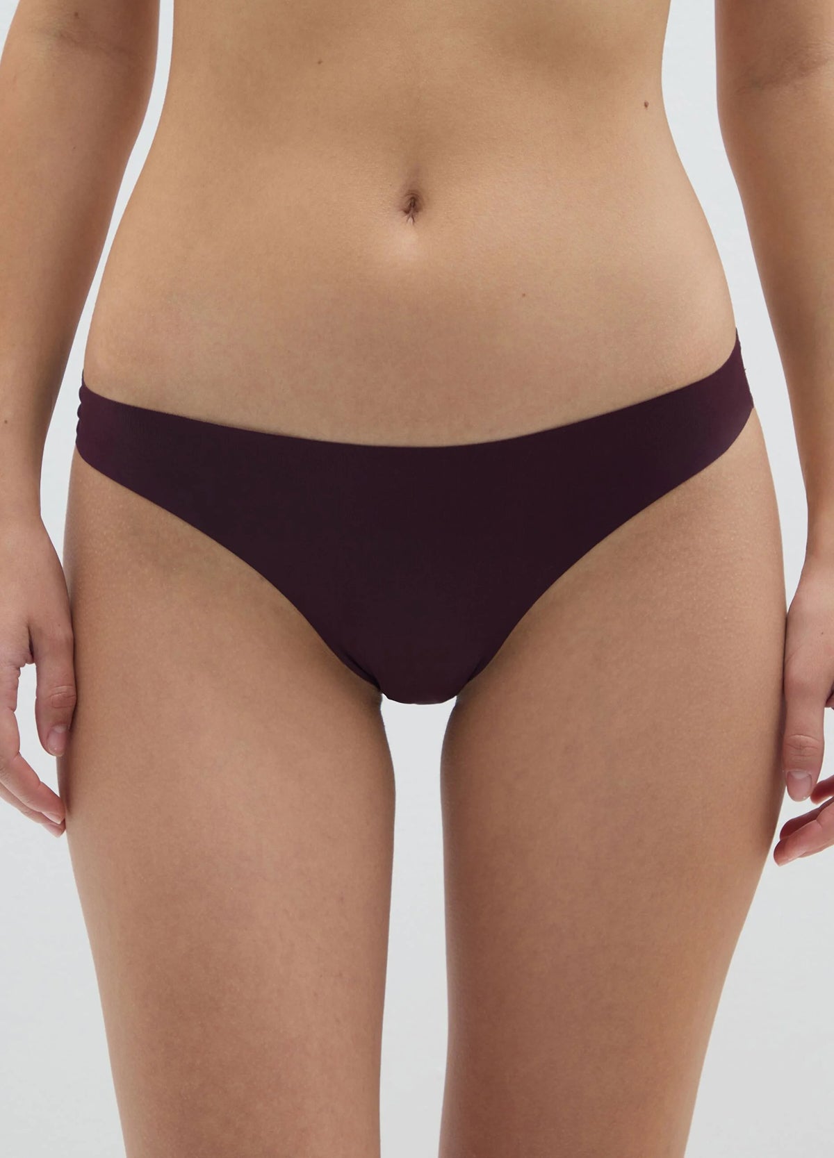 Womens Seamless Mid Rise Nylon Stretch Invisible Comfort Thong