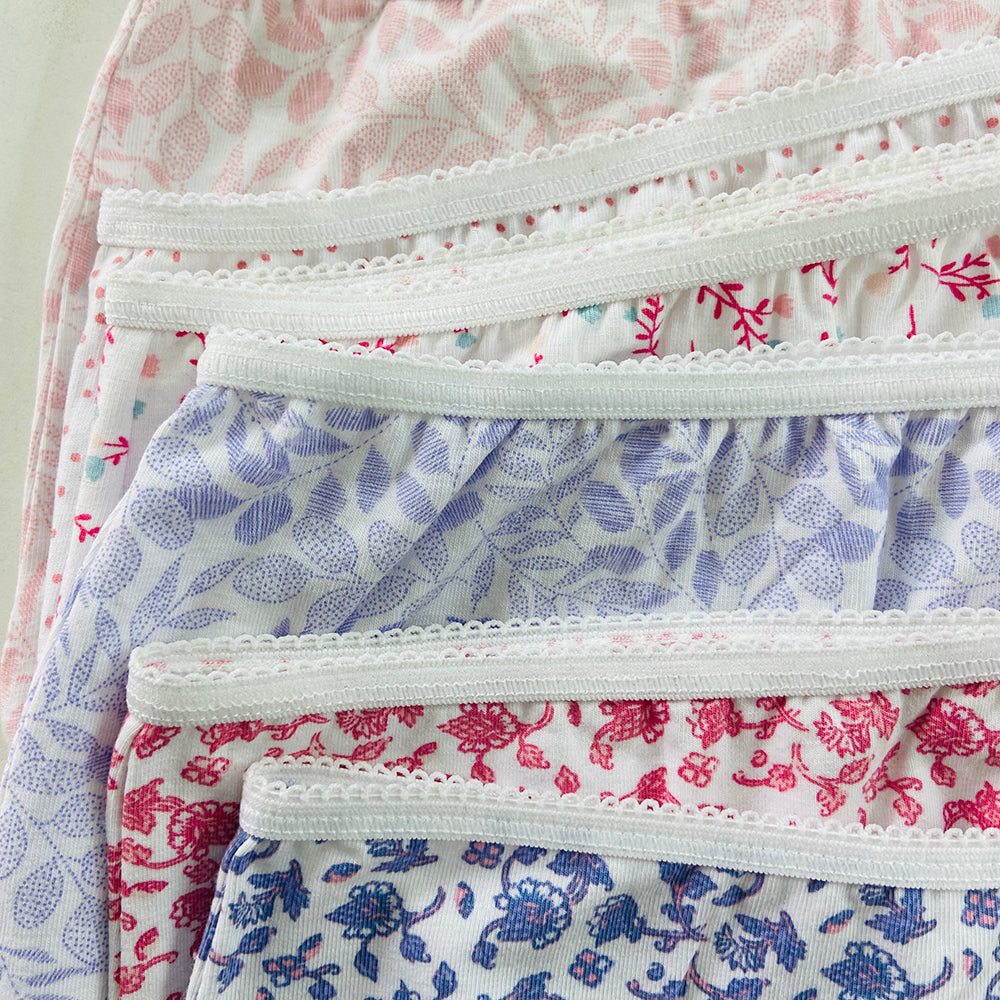 Pack of 4 Ladies High Waisted Full Back Coverage Printed Brief Panty
