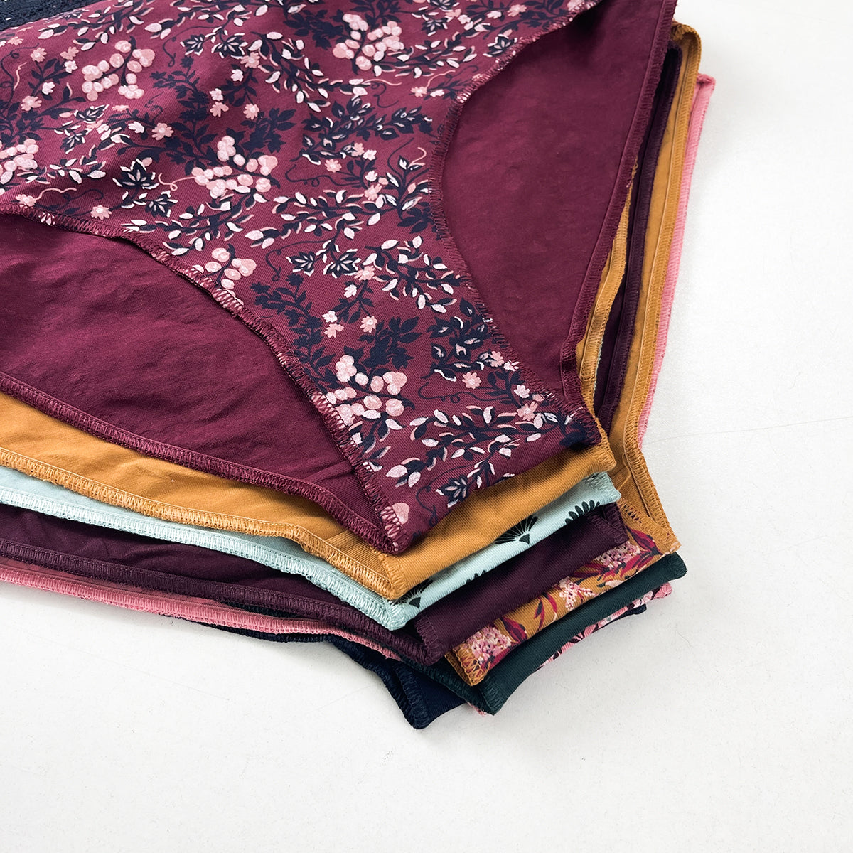 Pack of 4 Womens Cotton Hipster Soft Printed & Solid Lace Panty