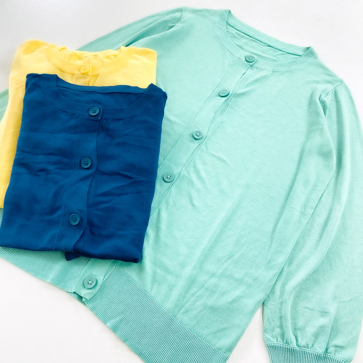 Womens Cotton Knit Button-Down Lightweight Cardigan