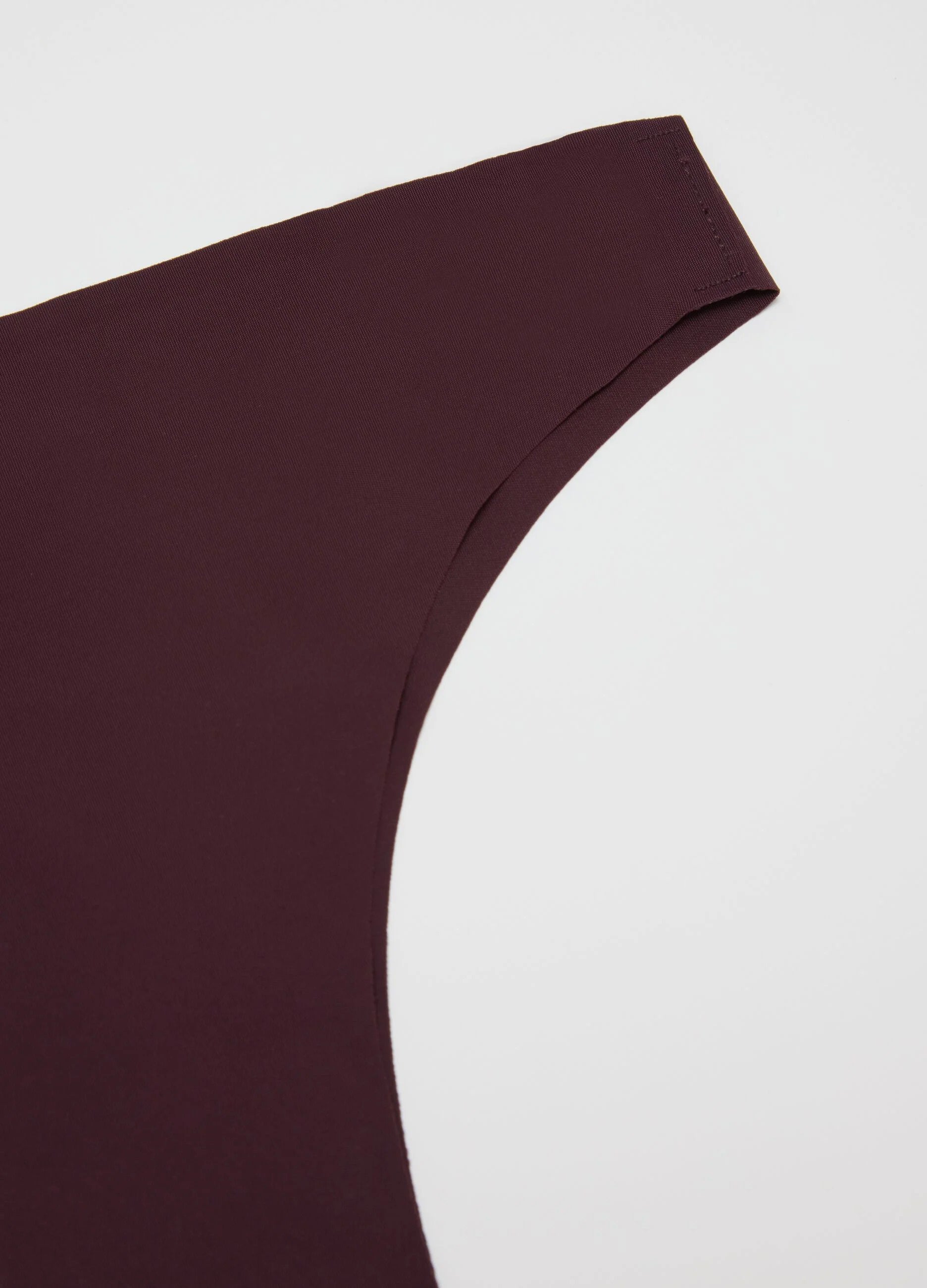 Womens Seamless Mid Rise Nylon Stretch Invisible Comfort Thong