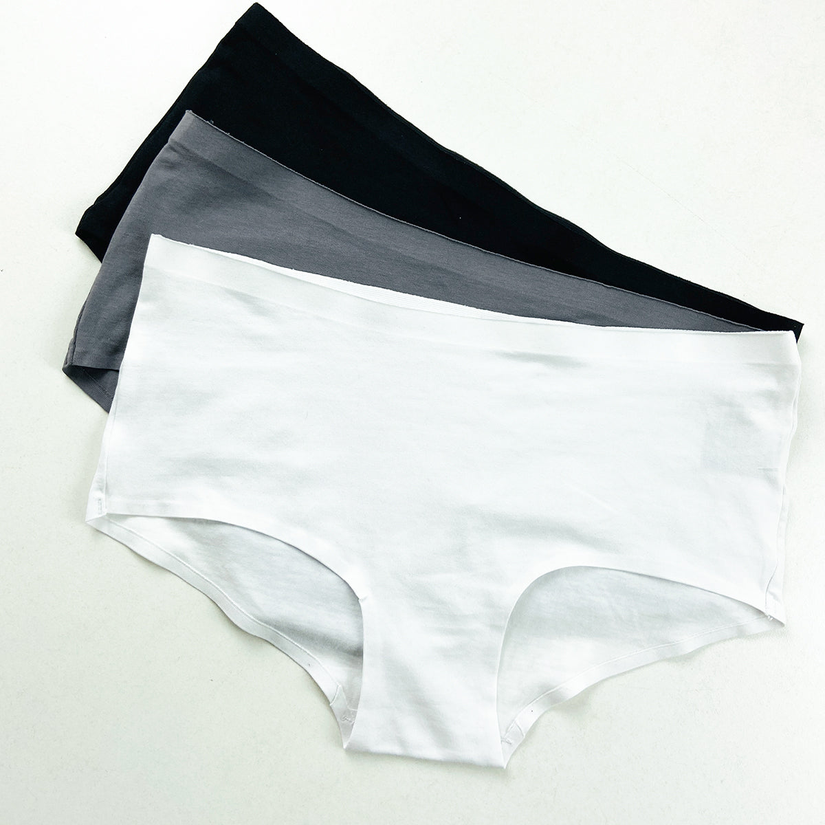 Pack of 3 Ladies Mid Rise No Show Hipster Brief Panty