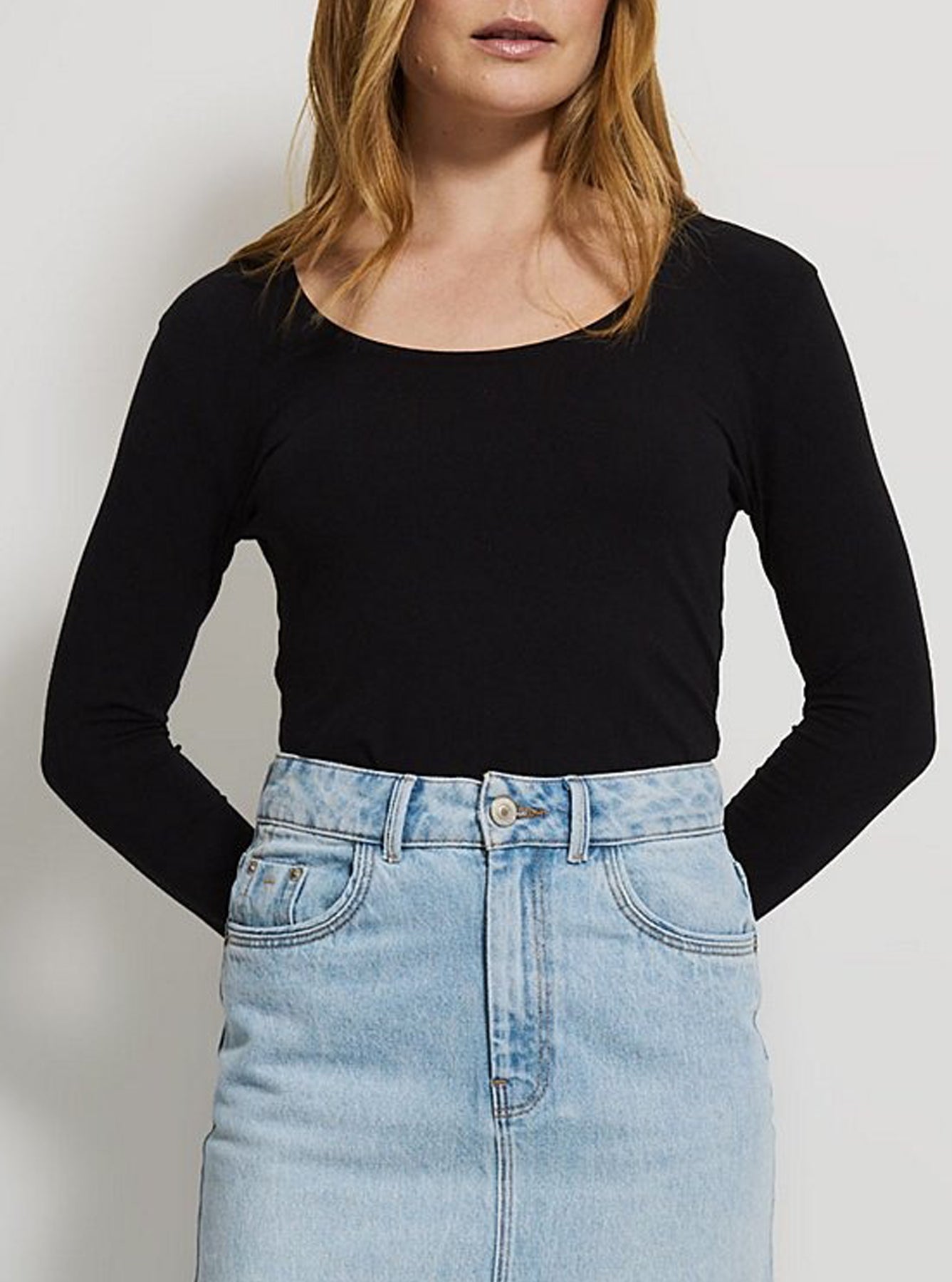 Womens Scoop Neck Long Sleeve Cotton Jersey T-Shirt