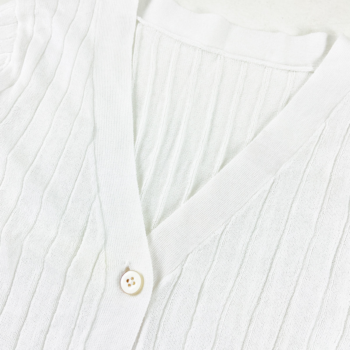 Womens Lightweight Ribbed Knit Button-Down V-Neck Cardigan