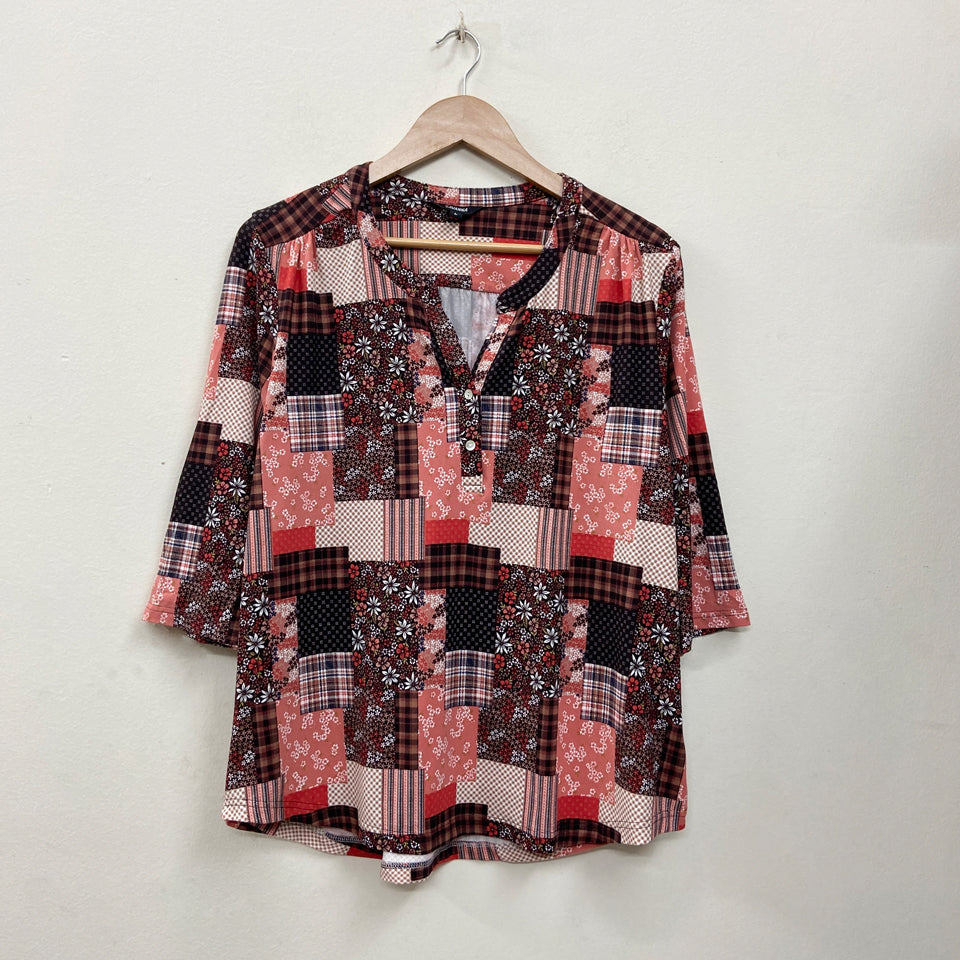 Ladies ¾ Sleeve Soft Floral Casual Top