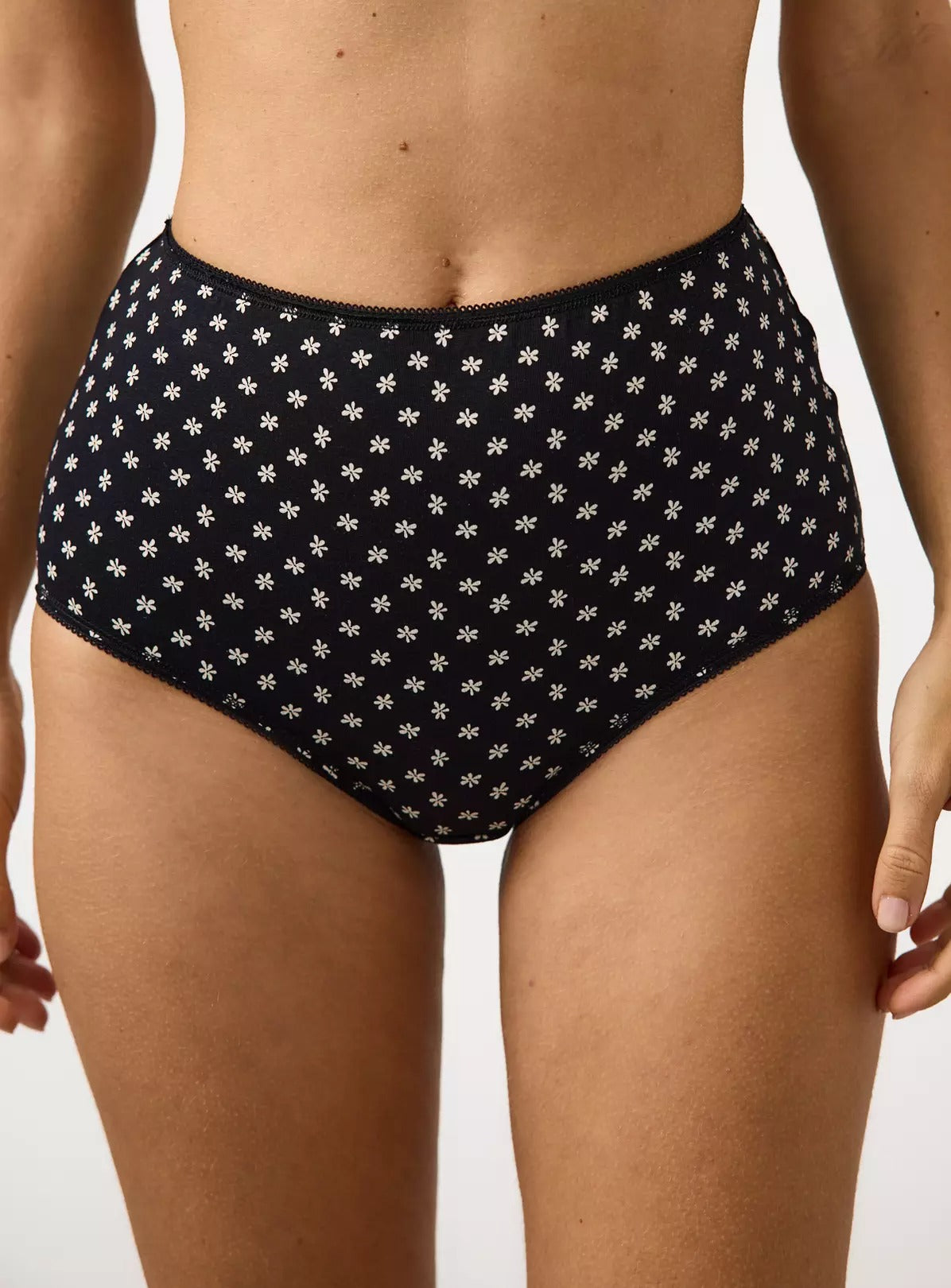 Pack of 5 Womens Assorted High Waisted Full Back Cover Cotton Panties