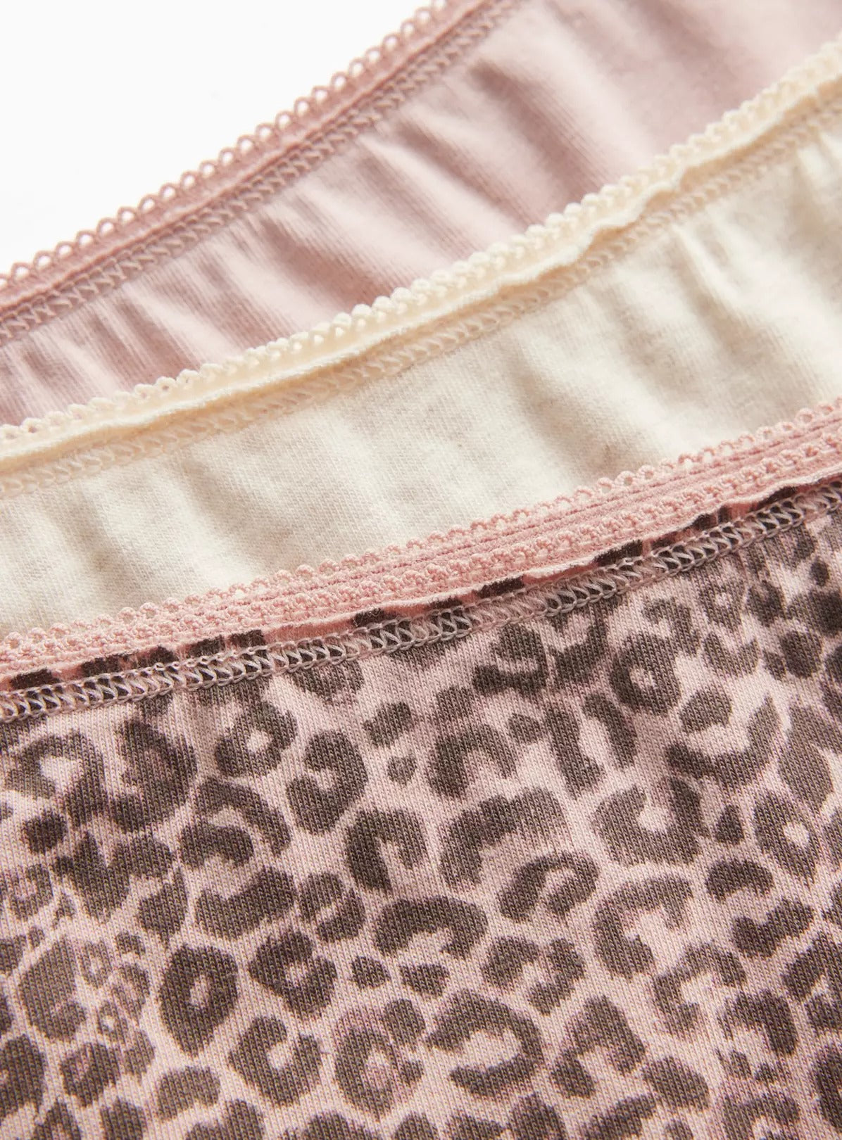 Pack of 5 Womens Assorted High Waisted Full Back Cover Cotton Panties