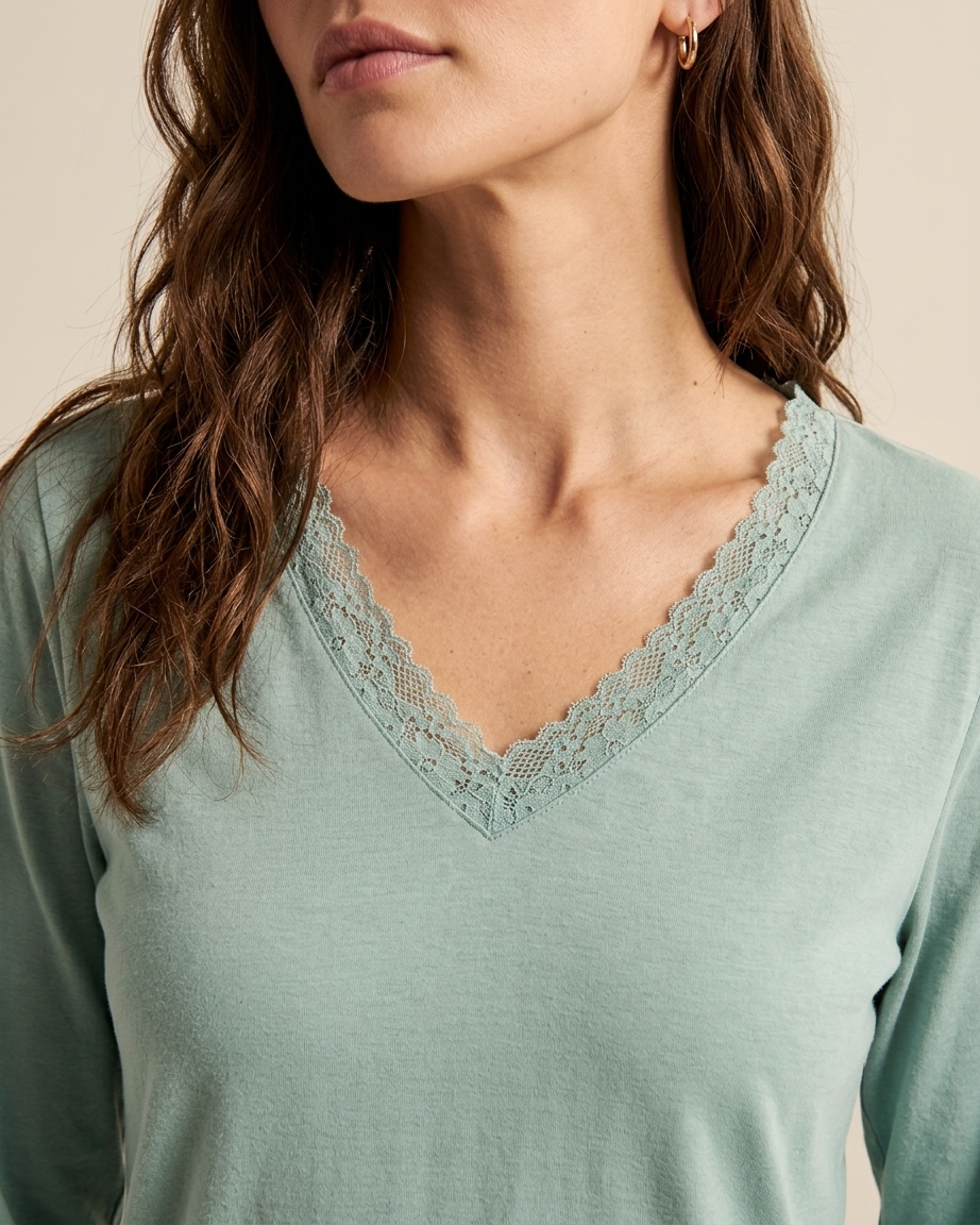 Women's Long Sleeves Cotton Lace-Trim V-Neck T-Shirt