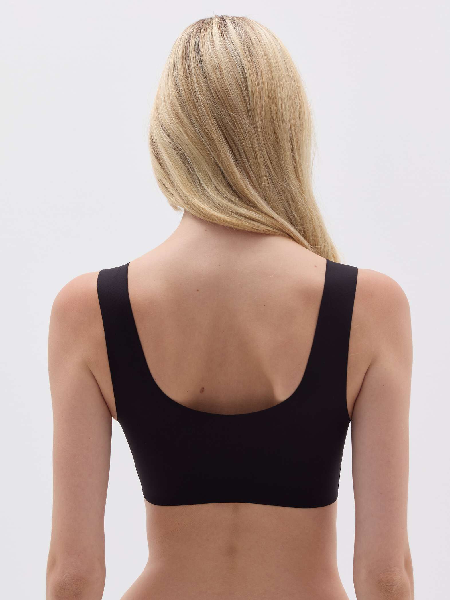 Women's Seamless Padded Wide Straps Microfiber Invisible Bra