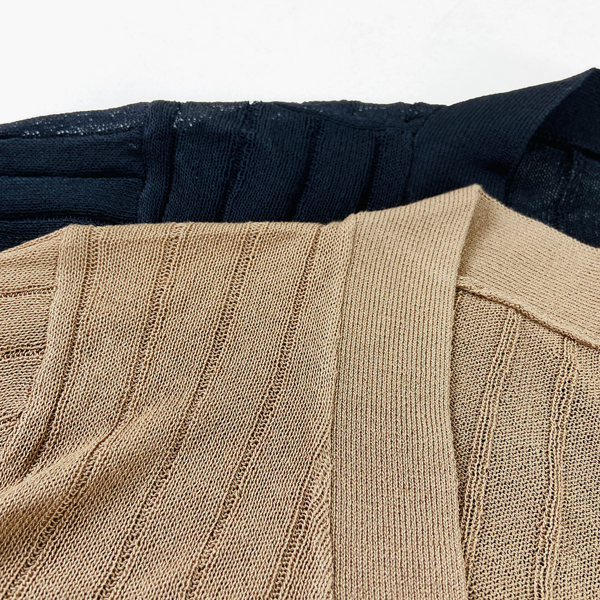 Womens Lightweight Ribbed Knit Button-Down V-Neck Cardigan