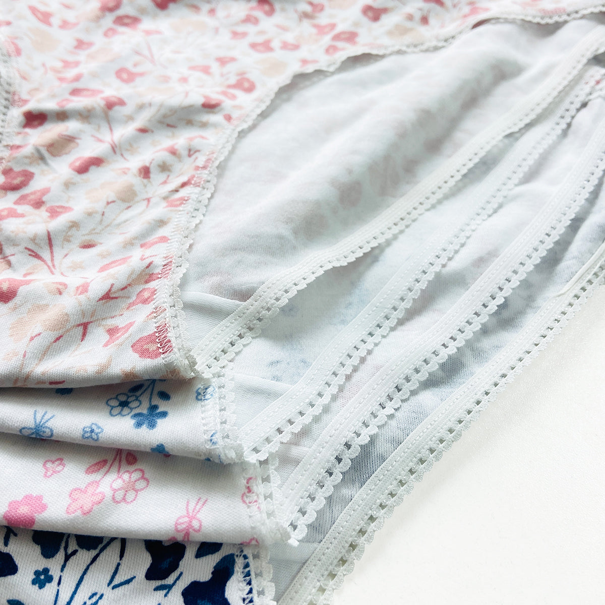 Pack of 3 Womens Floral Printed Cotton Hipster Panty