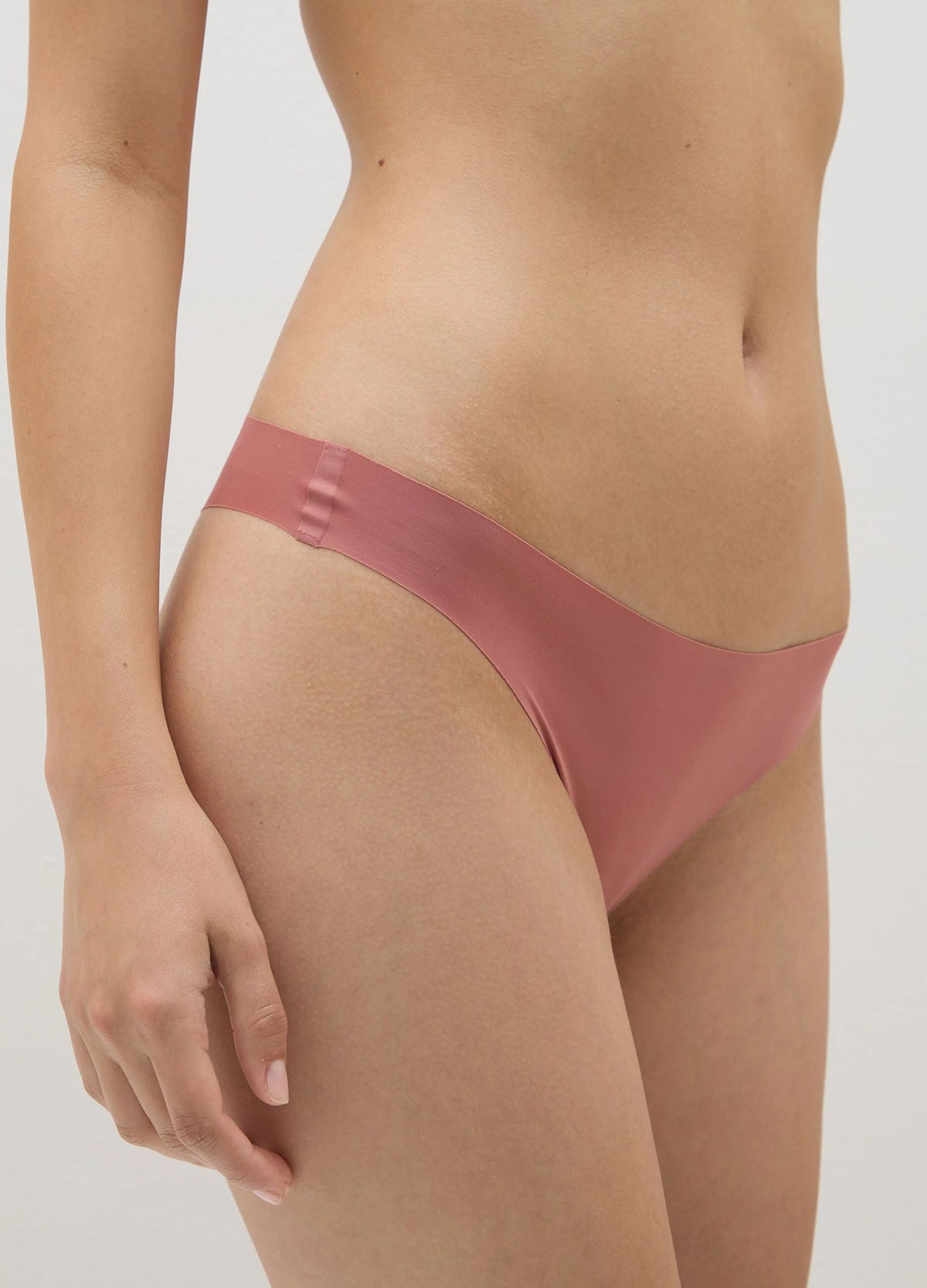 Womens Seamless Mid Rise Nylon Stretch Invisible Comfort Thong