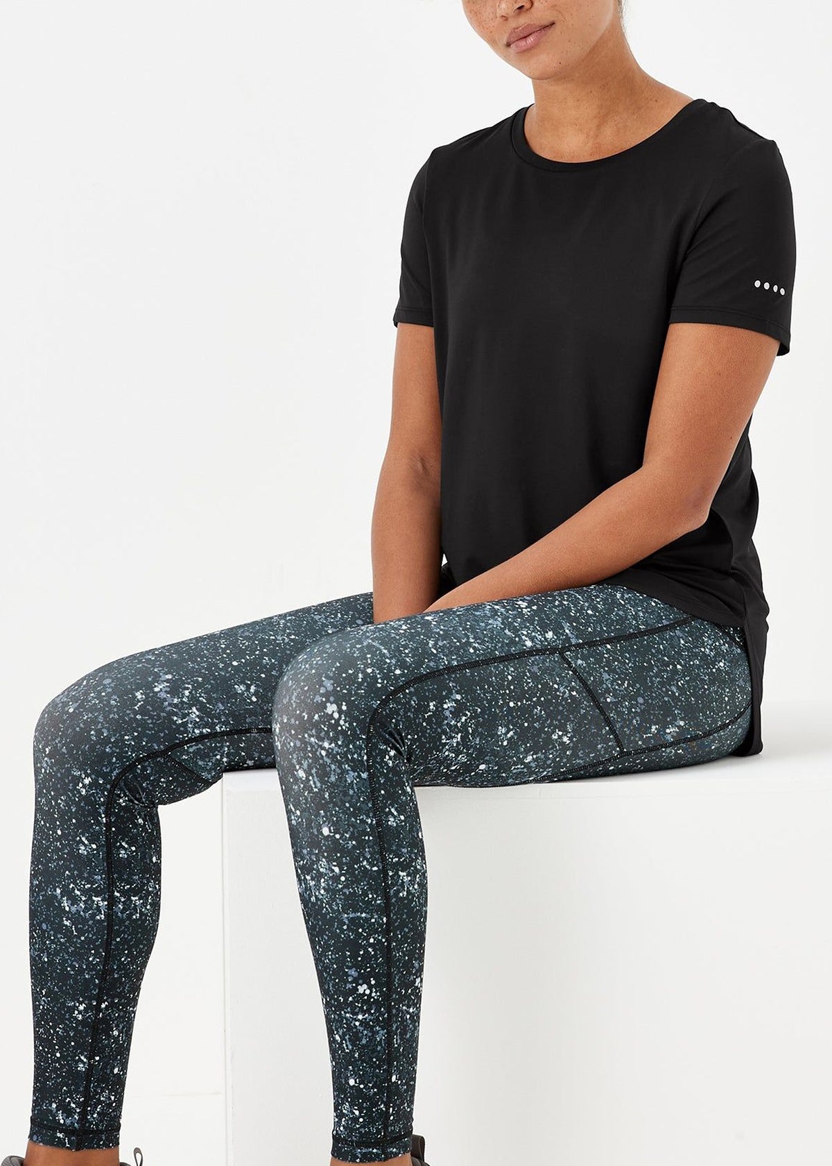 Womens Round Neck Breathable Stretch Activewear T-Shirt