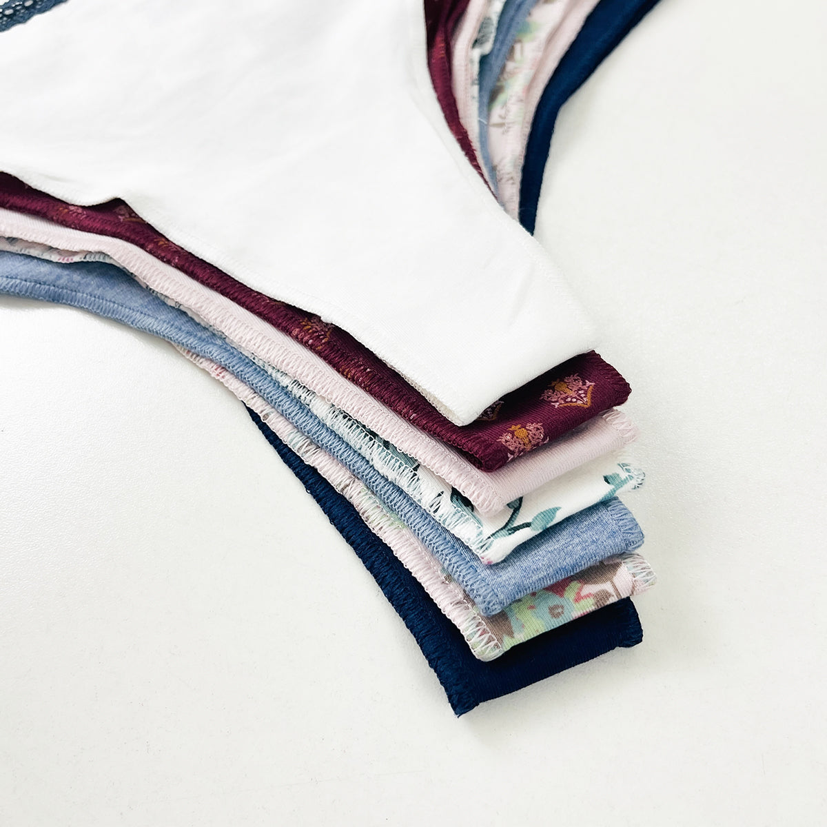 Pack of 5 Womens Soft Cotton Floral & Solid Lace Trim Thong Panty