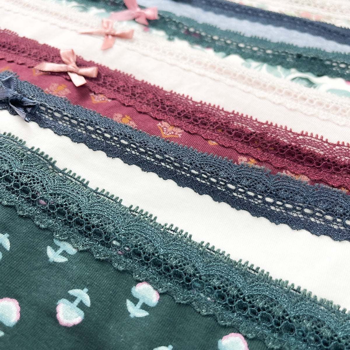 Pack of 5 Womens Soft Cotton Floral & Solid Lace Trim Thong Panty