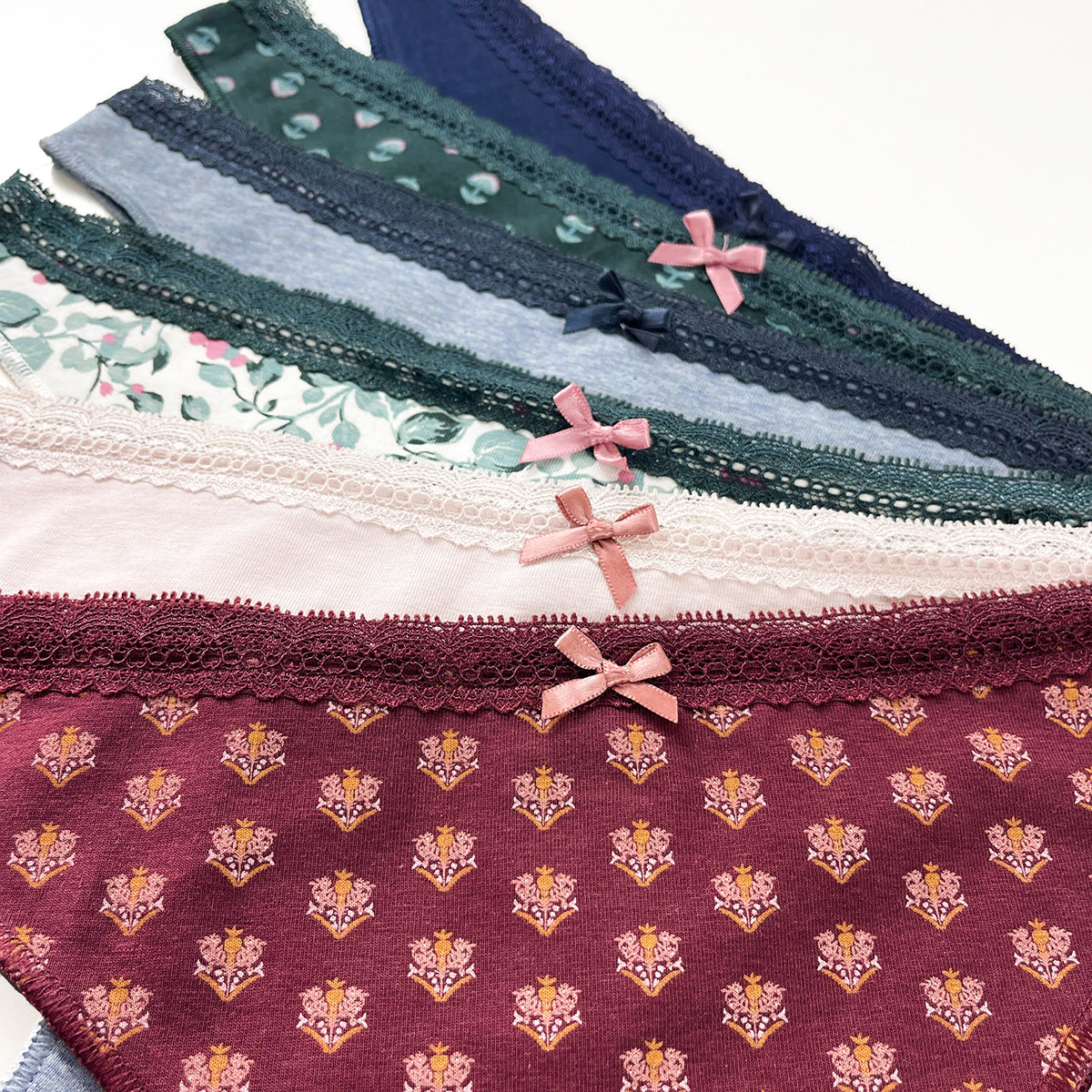 Pack of 5 Womens Soft Cotton Floral & Solid Lace Trim Thong Panty