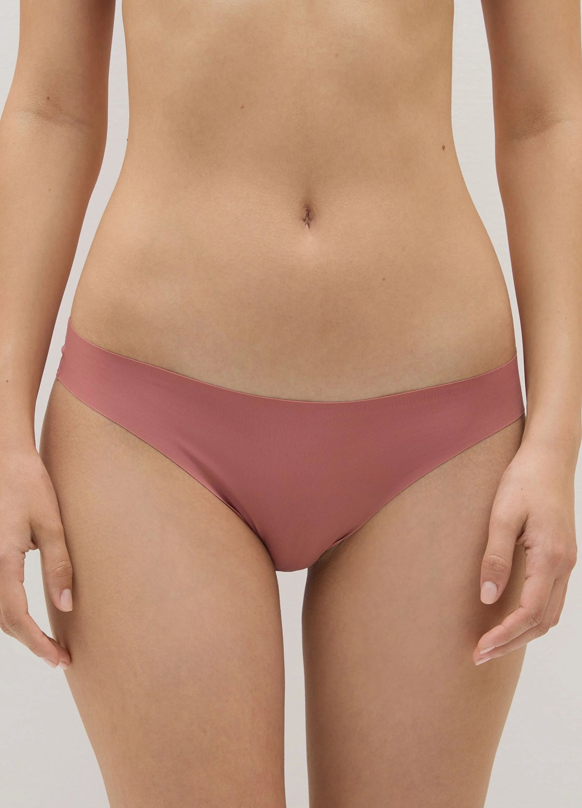 Womens Seamless Mid Rise Stretch Invisible Comfort Brief Panty