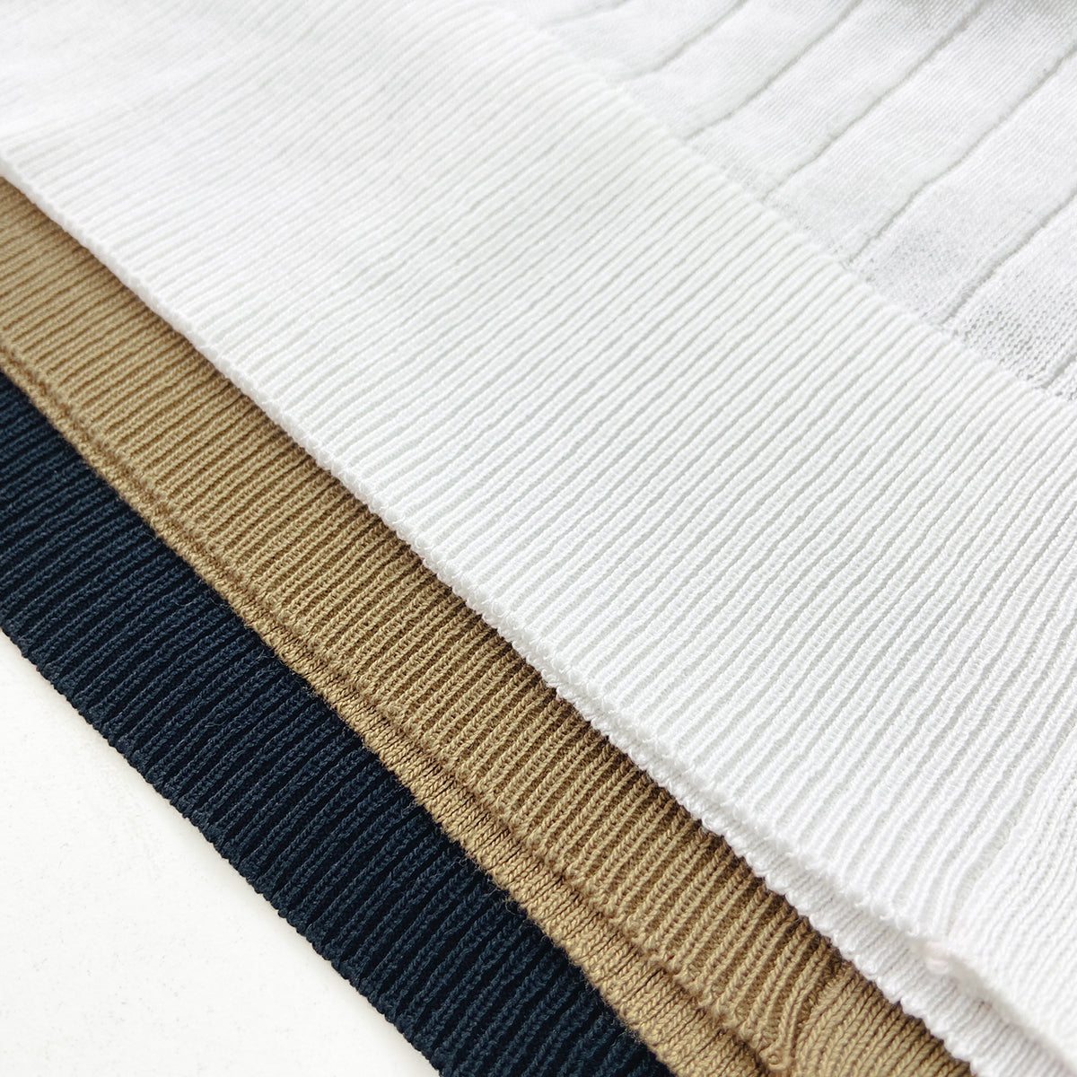 Womens Lightweight Ribbed Knit Button-Down V-Neck Cardigan