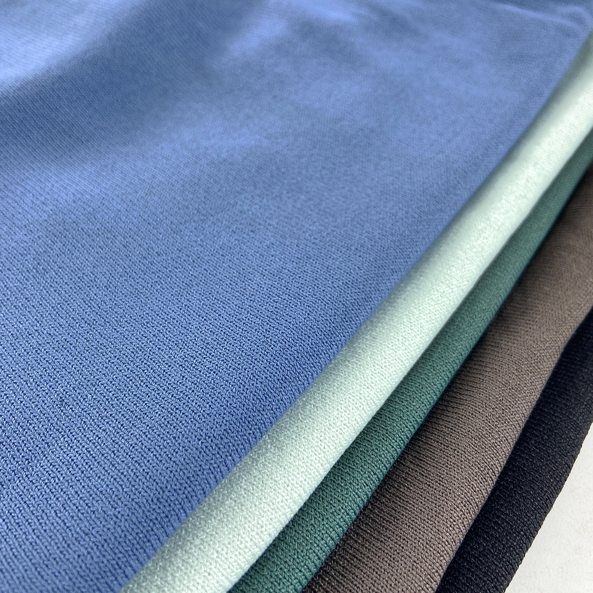 Womens Puff Short Sleeve Round Neck Knit Top