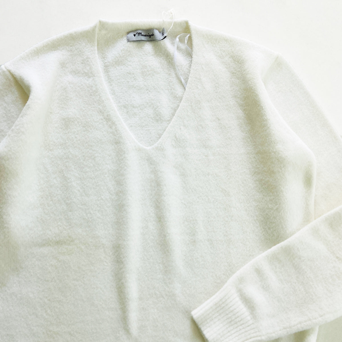 Womens V-Neck Long Sleeve Off-White Sweater