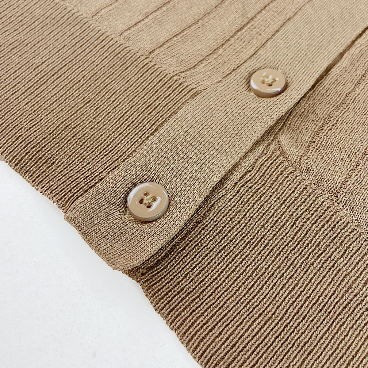 Womens Lightweight Ribbed Knit Button-Down V-Neck Cardigan