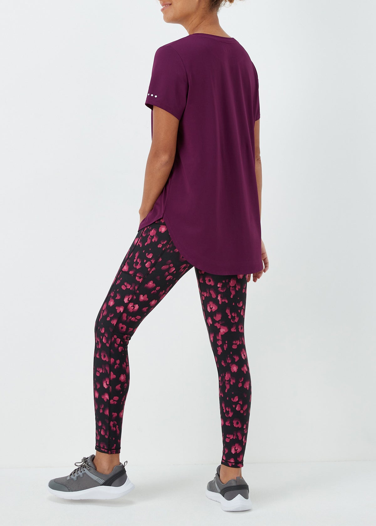 Womens Round Neck Breathable Stretch Activewear T-Shirt