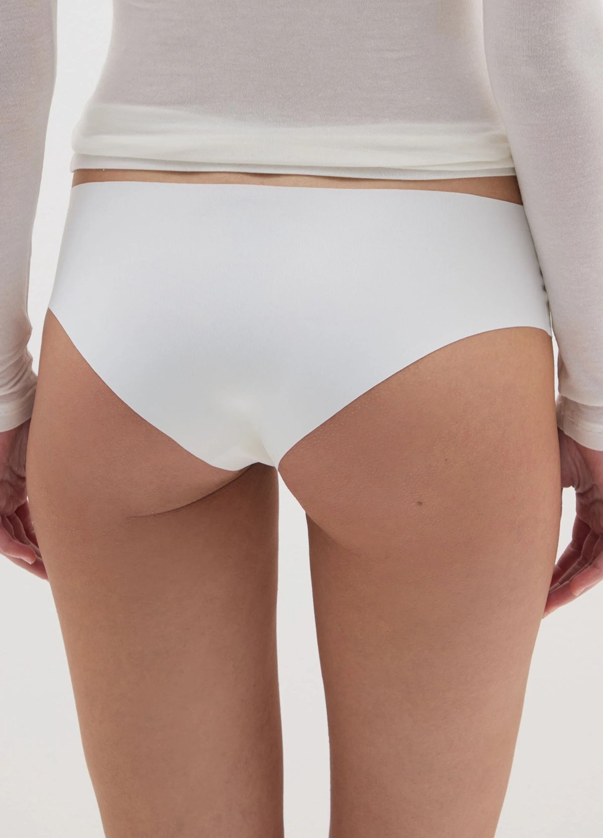 Womens Seamless Mid Rise Invisible Comfort Stretch Full Back Brief Panty