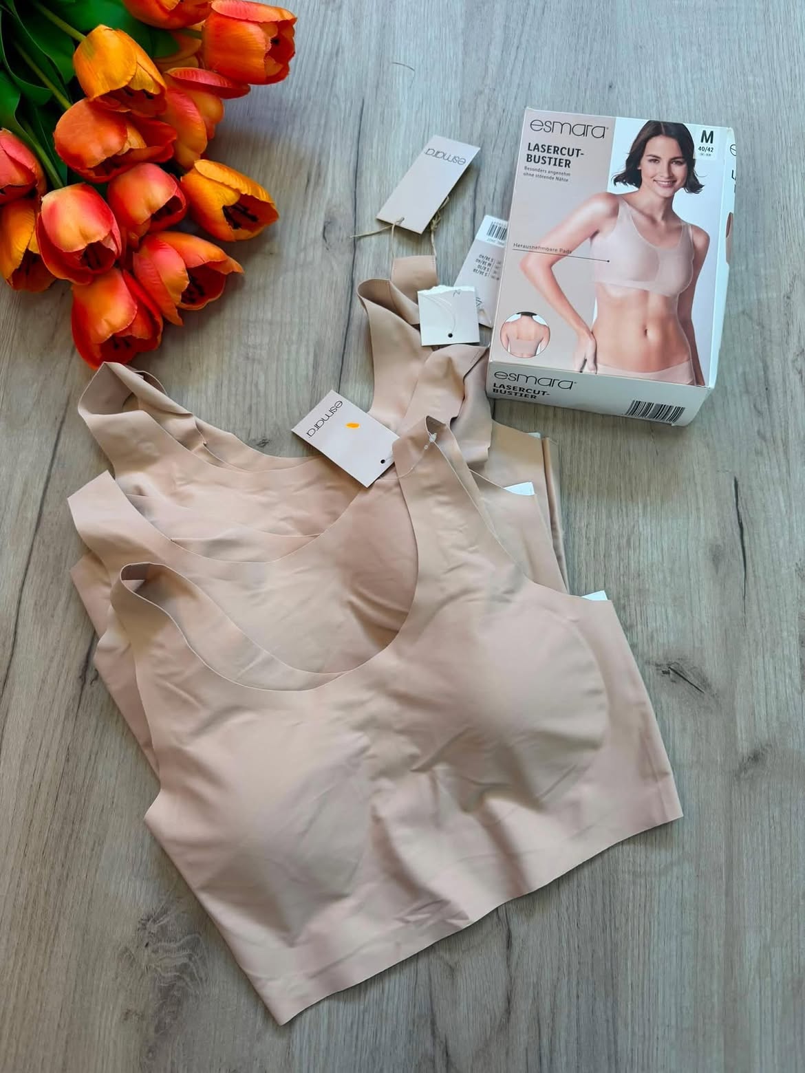 Women's Seamless Padded Wide Straps Microfiber Invisible Bra