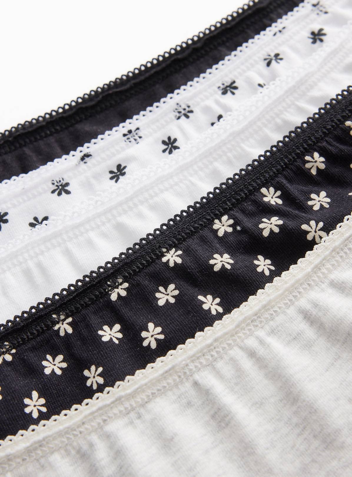 Pack of 5 Womens Assorted High Waisted Full Back Cover Cotton Panties