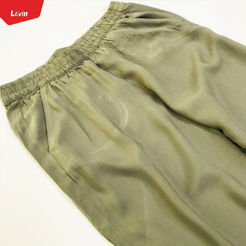 Women's casual loose fitted pull on pant with elastic waist