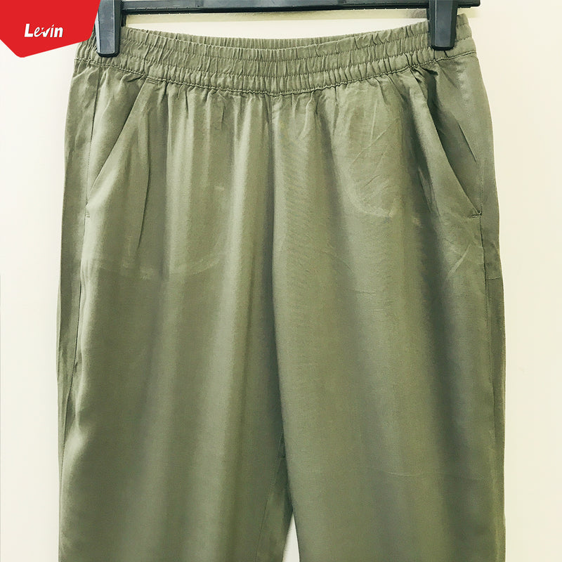 Women's casual loose fitted pull on pant with elastic waist
